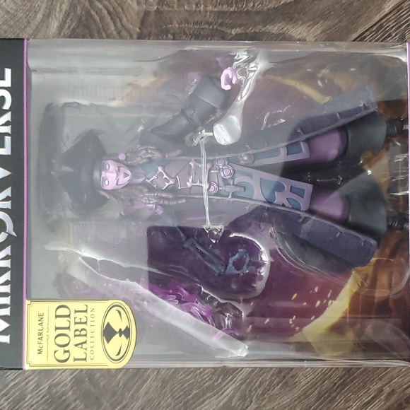 McFarlane Disney Mirrorverse Jack Sparrow (fractured) 7" Action Figure - Picture 5 of 14